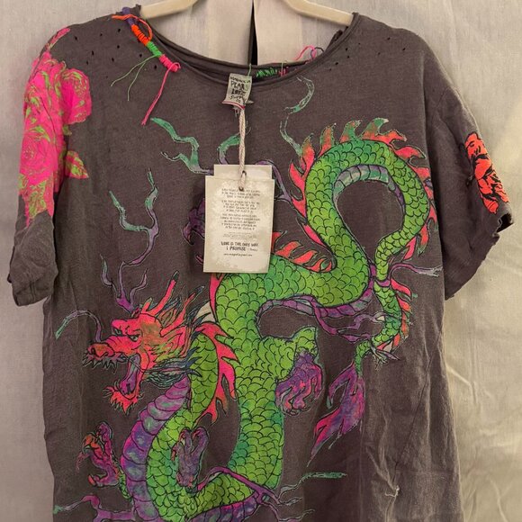 Magnolia Pearl Dragons and Roses T - Picture 7 of 14